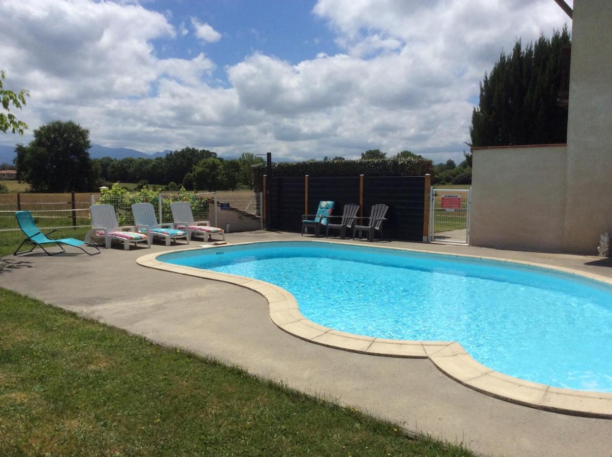 Gite En Comminges Franquevielle Exterior foto